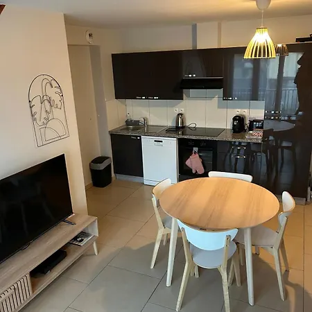 Cosy Idealement Situe * Chelles (Seine-et-Marne)